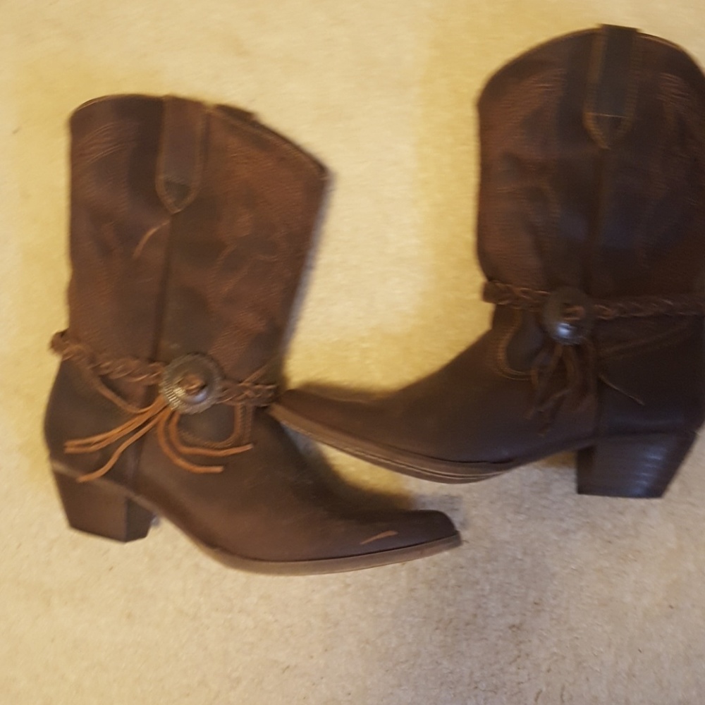 cowboy boot never worn